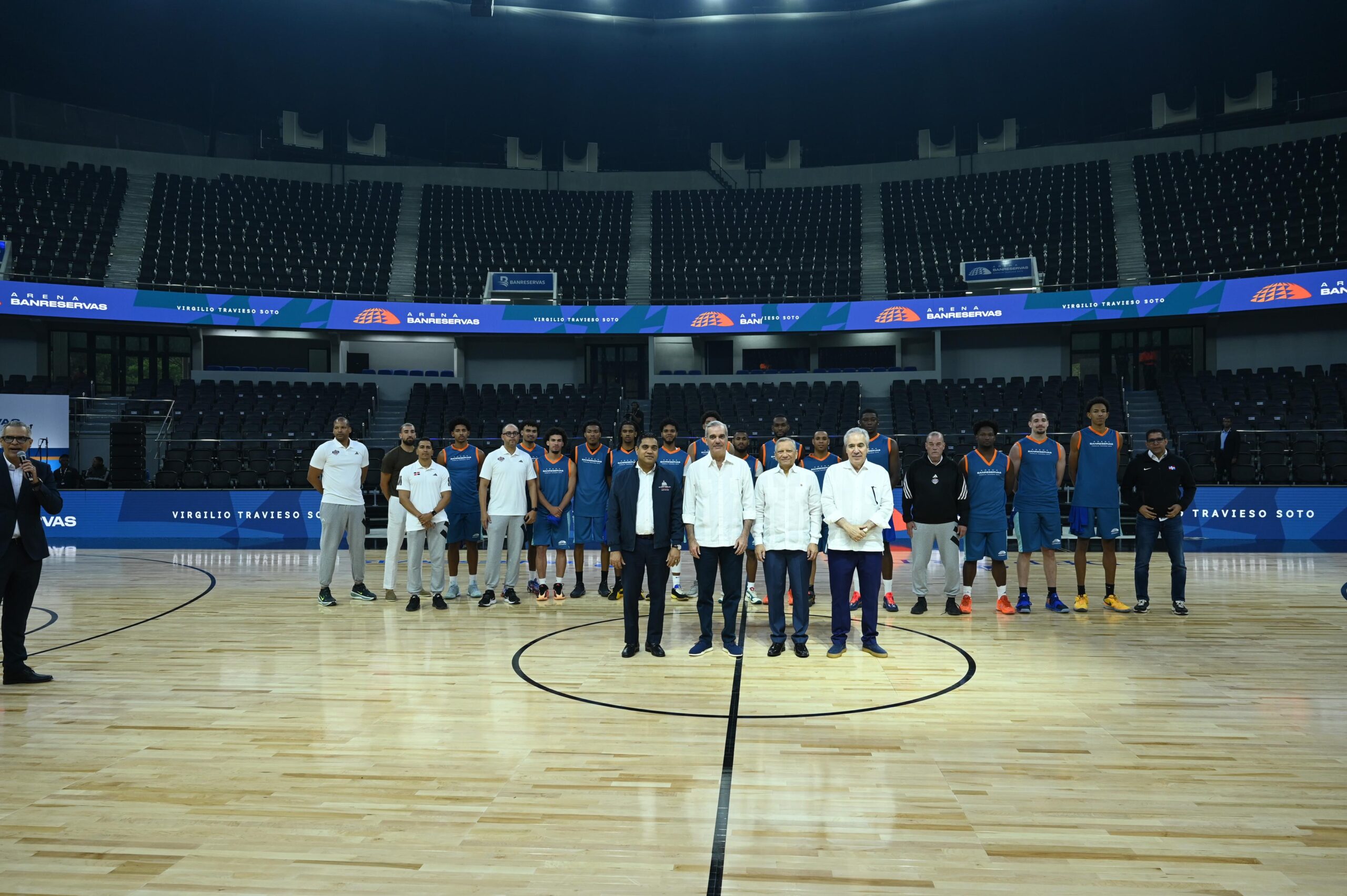 Presidente Abinader inaugura la remodelada Arena Banreservas Virgilio Travieso Soto