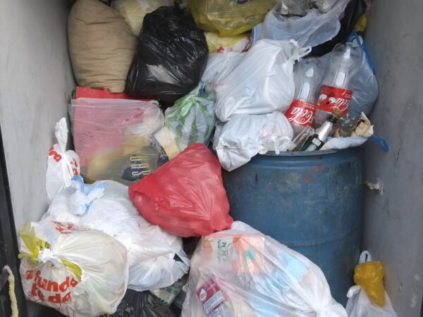 Empresario denuncia grave deterioro en la recogida de basura en Santo Domingo Este