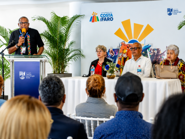 Ayuntamiento de Santo Domingo Este honra el legado de Hilda Gautreaux