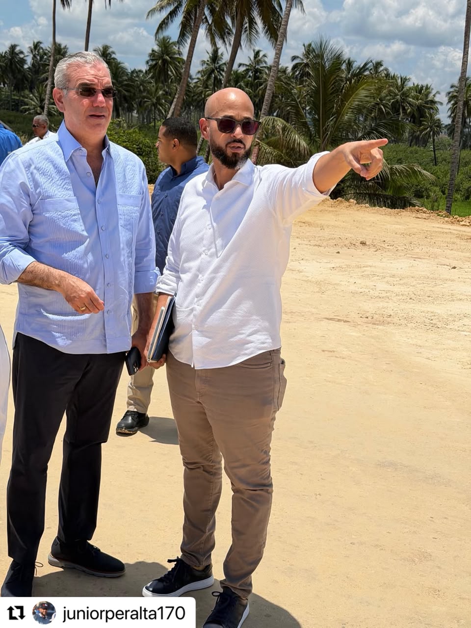 Alcalde de Nagua felicita al presidente Luis Abinader por su cumpleaños