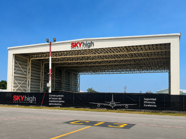 Sky High Dominicana avanza en la construcción de su hangar propio en el AILA