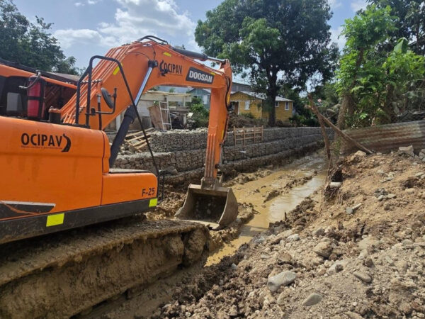 José Andújar supervisa avance de obras