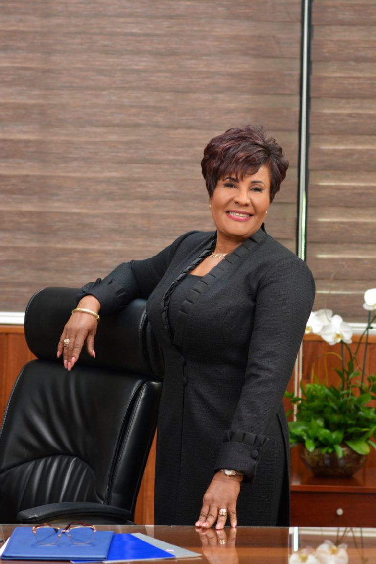 Josefa Castillo fortalece el INAIPI