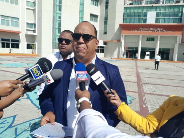 TSA ordena a Dío Astacio entregar documentos sobre proyecto City Center