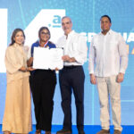 Presidente Abinader encabeza graduación de 1,156 jóvenes de Oportunidad 14-24 en la región Sur