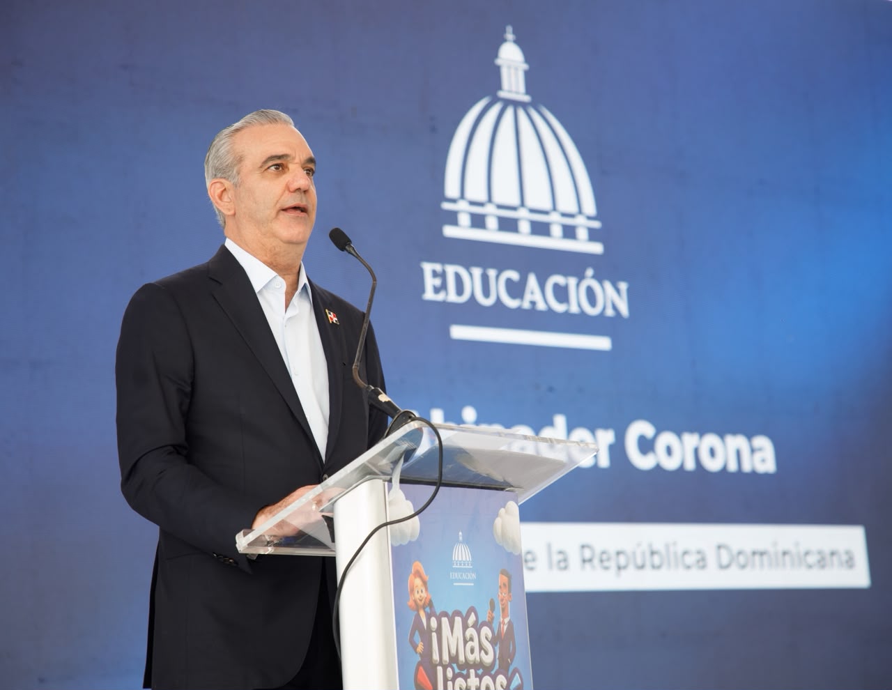 Presidente Abinader deja iniciado el nuevo año escolar 2026-2027