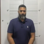 Se entrega hombre acusado de herir de bala a menor durante juego de baloncesto en Santo Domingo Este