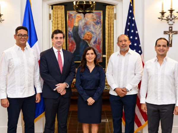 Sistema 911 fortalece cooperación con Estados Unidos
