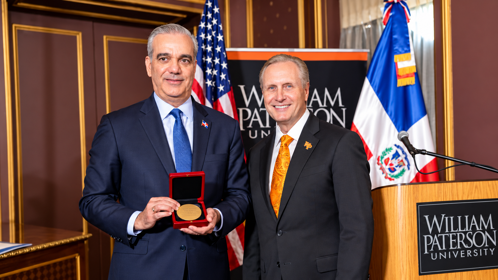 Universidad William Paterson otorga su máxima distinción al presidente Luis Abinader