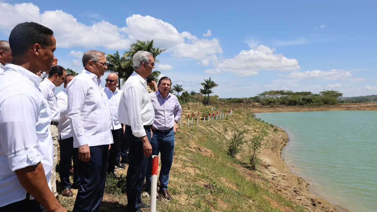 Presidente Abinader visita proyecto turístico Punta Bergantín en Puerto Plata