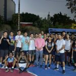 Eduin Alburquerque entrega medallas a campeones de torneo de baloncesto en Alma Rosa