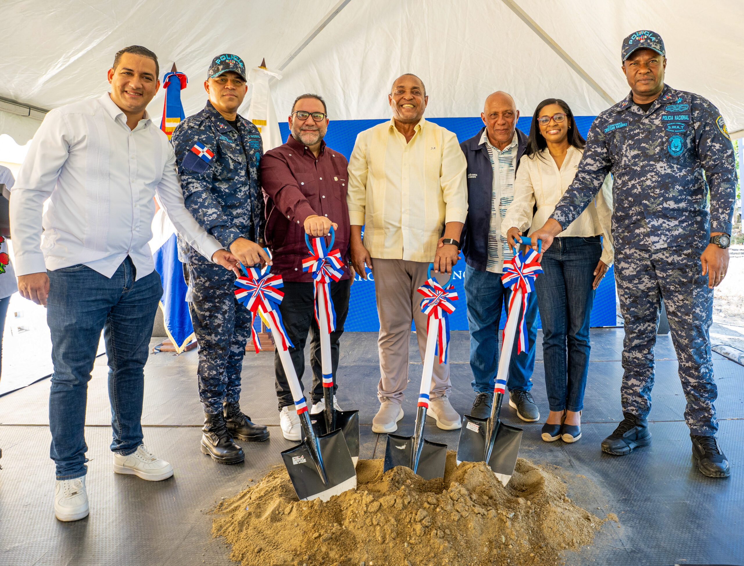 Desarrollo Provincial inicia construcción de dos estaciones policiales en La Vega