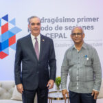 Abinader se reúne con secretario general de la OEA