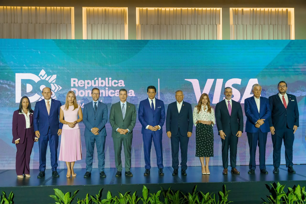 David Collado y Jorge Lemus presentan alianza entre MITUR y Visa