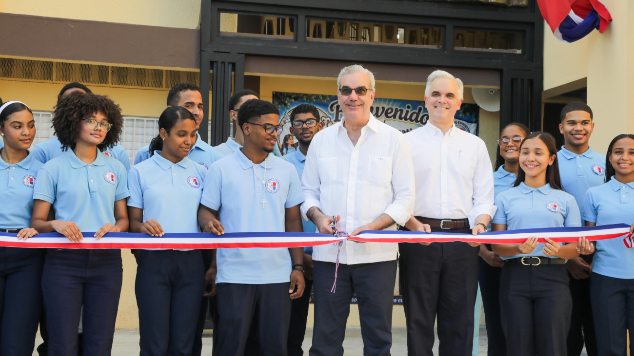 Presidente Abinader inaugura ampliación del Centro Educativo San Vicente de Paúl
