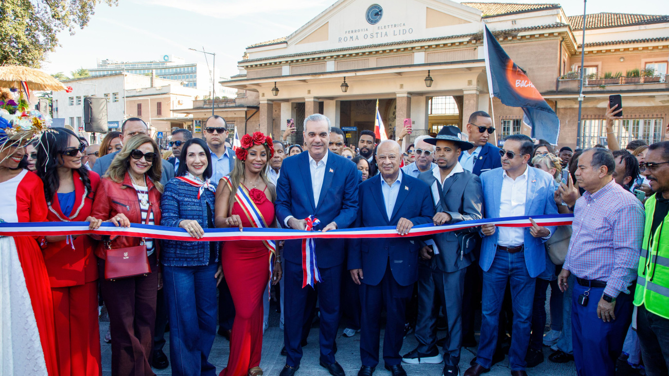 Presidente Abinader inaugura la Parada Dominicana en Roma